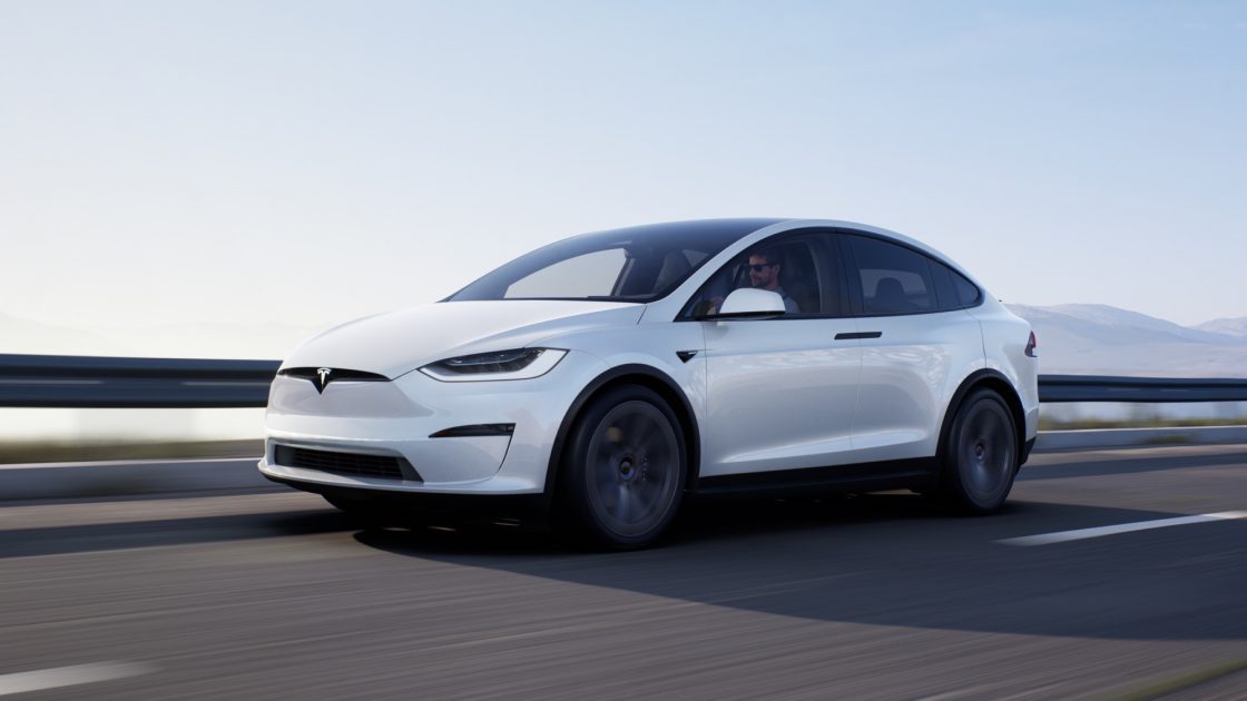 How much does it cost to charge a Tesla Model X Plaid (2021)?
