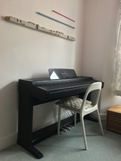 Finished lounge - Piano